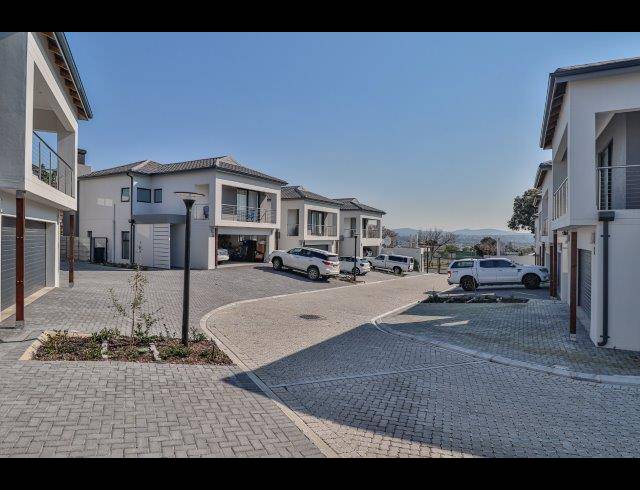 3 BEDROOM DUPLEX FOR SALE IN BRACKENFELL SOUTH